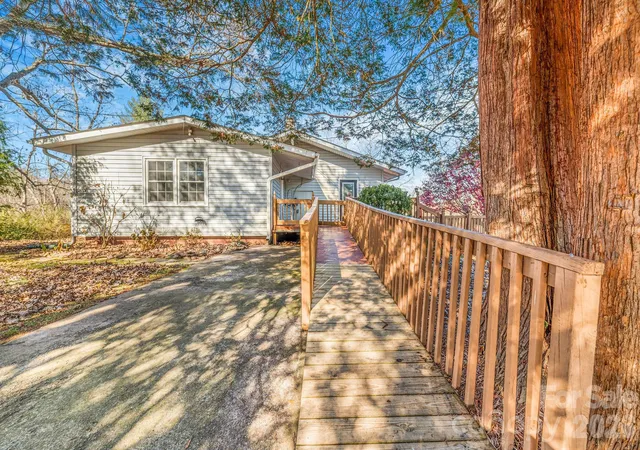 Photo 4 of Single family home for sale at 107 Woodland Church Rd, Clyde, NC 28721 | MLS# 4311054 | Listing updated on 2026-09-12