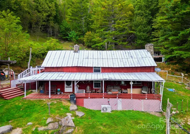 Photo 1 of Single family home for sale at 105 Home Pl Rd, Maggie Valley, NC 28751 | MLS# 4311277 | Listing updated on 2026-09-09