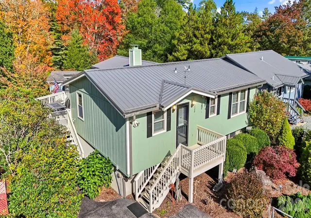 Photo 1 of Single family home for sale at 228 Snowshoe Loop, Newland, NC 28657 | MLS# 4311800 | Listing updated on 2026-09-23
