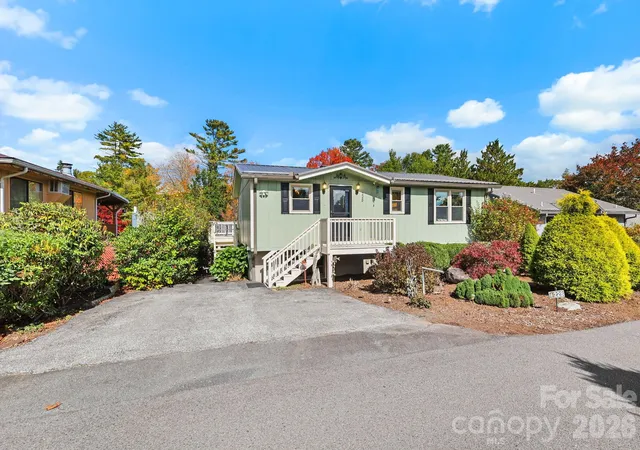 Photo 3 of Single family home for sale at 228 Snowshoe Loop, Newland, NC 28657 | MLS# 4311800 | Listing updated on 2026-09-23