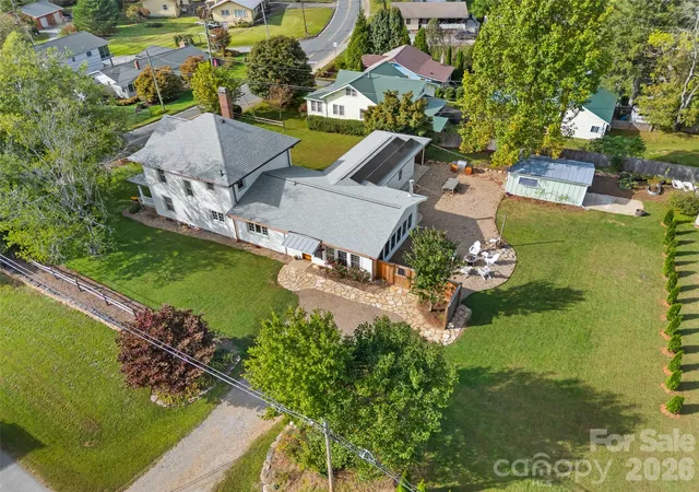 Photo 1 of Single family home for sale at 505 N Country Clb Rd, Brevard, NC 28712 | MLS# 4311828 | Listing updated on 2026-08-15