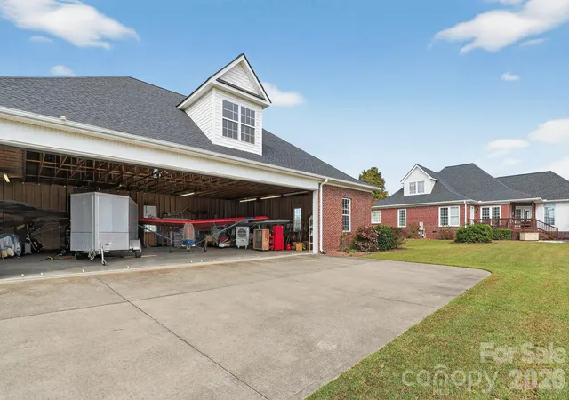 3rd image of 1004 Brockman Rd, Greer, SC 29651 | MLS# 4312063