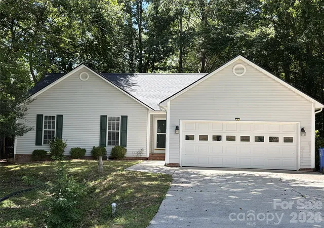 Photo 1 of Single family home for sale at 396 Glensprings Dr, Fletcher, NC 28732 | MLS# 4312121 | Listing updated on 2026-10-05