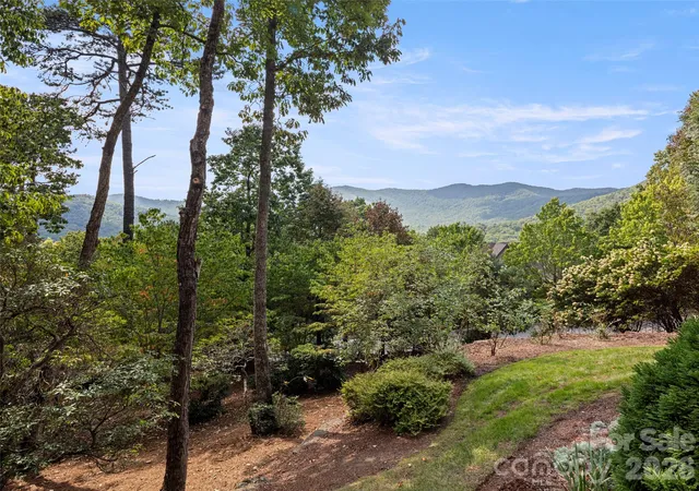 Photo 3 of Single family home for sale at 5 Rock Vista Way, Arden, NC 28704 | MLS# 4312341 | Listing updated on 2026-10-04