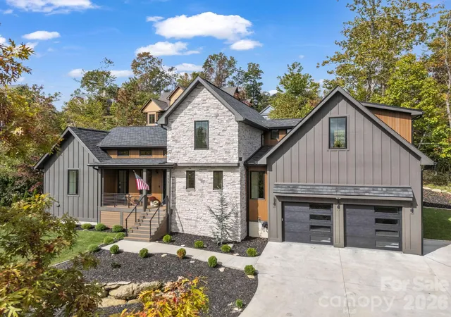 Photo 1 of Single family home for sale at 123 Millbrae Loop, Hendersonville, NC 28791 | MLS# 4312844 | Listing updated on 2026-08-18