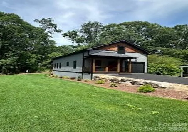 5th image of 203 2 S Oconeechee Ave, Black Mountain, NC 28711 | MLS# 4313516