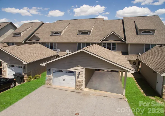 Photo 2 of Townhouse for sale at 29 Rotunda Cir, Asheville, NC 28806 | MLS# 4313720 | Listing updated on 2026-08-24