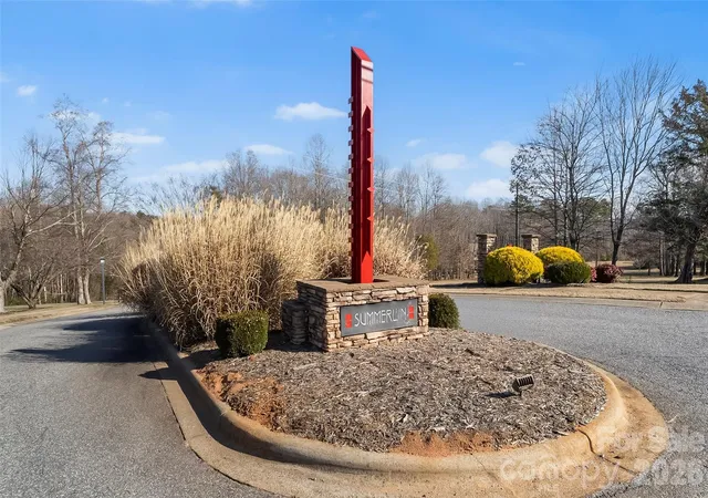 Homes for sale in Newton, NC | 1625 Summerlin Pl, Newton, NC 28658 | MLS# 4313905
