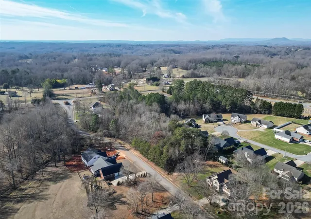 Homes for sale in Newton, NC | 1625 Summerlin Pl, Newton, NC 28658 | MLS# 4313905