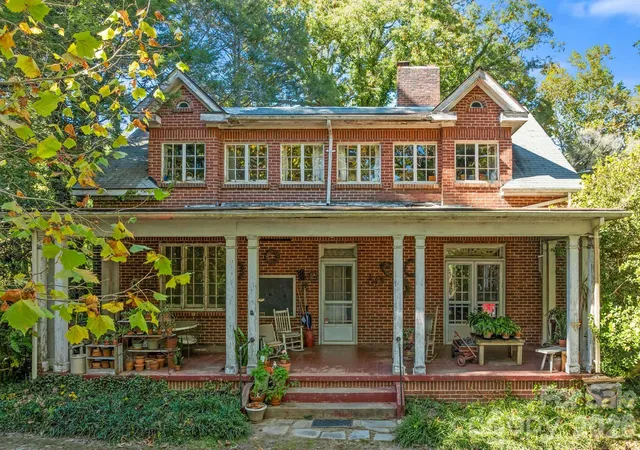 Photo 1 of Single family home for sale at 414 Beaucatcher Rd, Asheville, NC 28805 | MLS# 4314070 | Listing updated on 2026-08-15