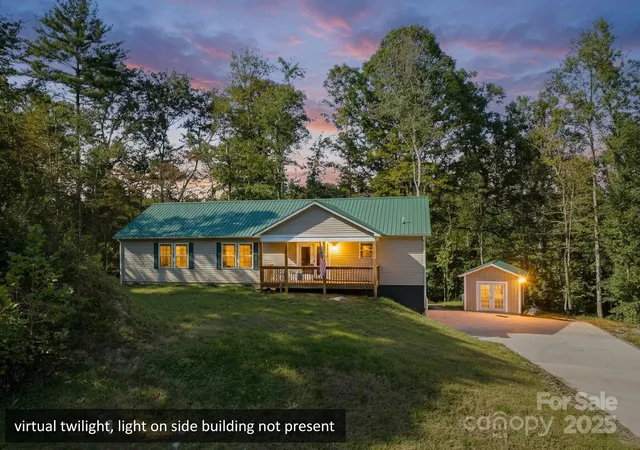 Photo 3 of Single family home for sale at 1036 Williamsburg Dr, Lenoir, NC 28645 | MLS# 4314189 | Listing updated on 2026-06-26