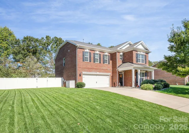 Homes for sale in Rock Hill, SC | 1655 Durant Dr, Rock Hill, SC 29732 | MLS# 4314632