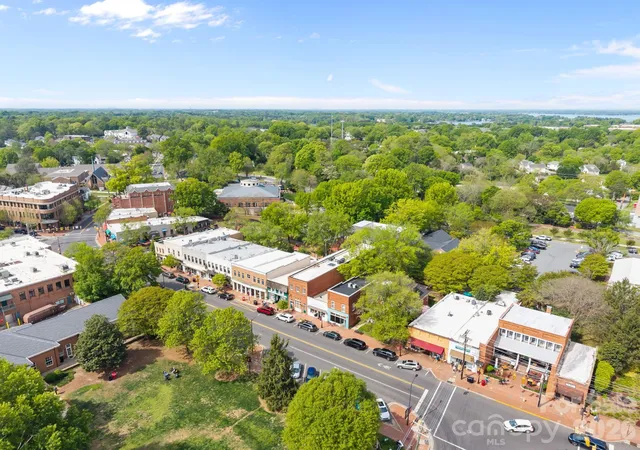 12th image of 19020 Newburg Hill Rd, Davidson, NC 28036 | MLS# 4314791