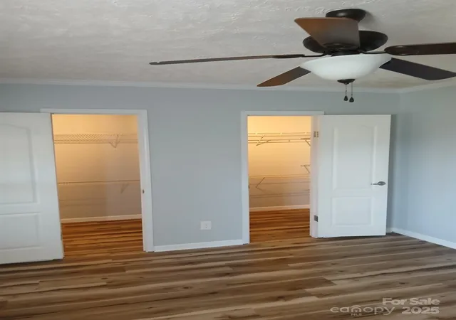 Photo 3 of Single family home for sale at 218 Muldoon Ln, Clover, SC 29710 | MLS# 4314883 | Listing updated on 2026-05-06