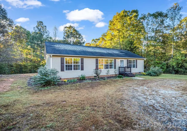 42nd image of 663 Landrum Rd, Columbus, NC 28722 | MLS# 4315052