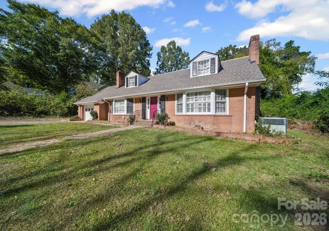Photo 2 of Single family home for sale at 509 Lee Ave, Wadesboro, NC 28170 | MLS# 4315552 | Listing updated on 2026-09-30