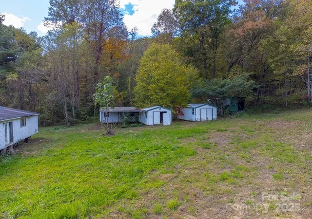 5th image of 8125 Ellijay Rd, Franklin, NC 28734 | MLS# 4315841