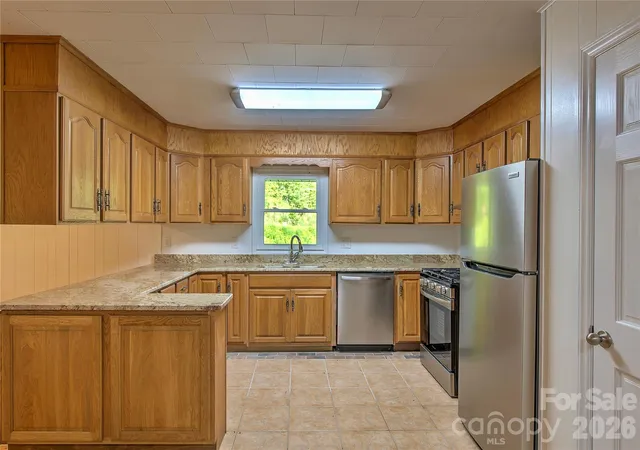 Homes for sale in Bakersville, NC | 208 Murdock Rd, Bakersville, NC 28705 | MLS# 4315892