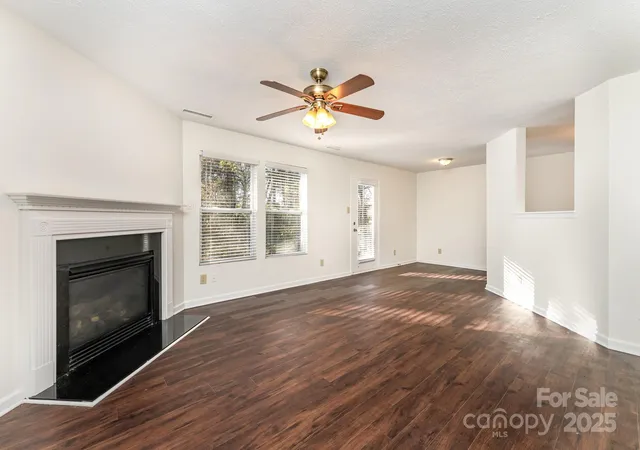 4th image of 7601 Eben Dr, Charlotte, NC 28269 | MLS# 4315907