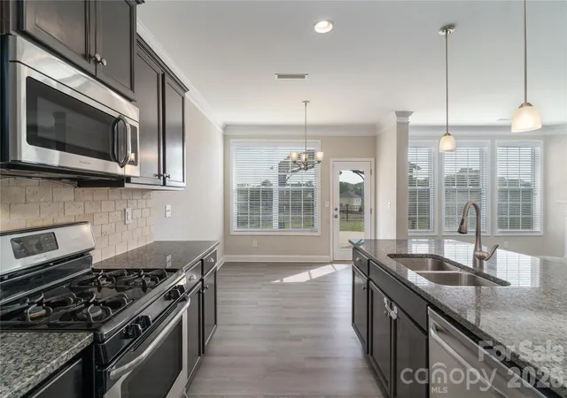 Photo 2 of Single family home for sale at 118 Margo Ln, Statesville, NC 28677 | MLS# 4316094 | Listing updated on 2026-08-18