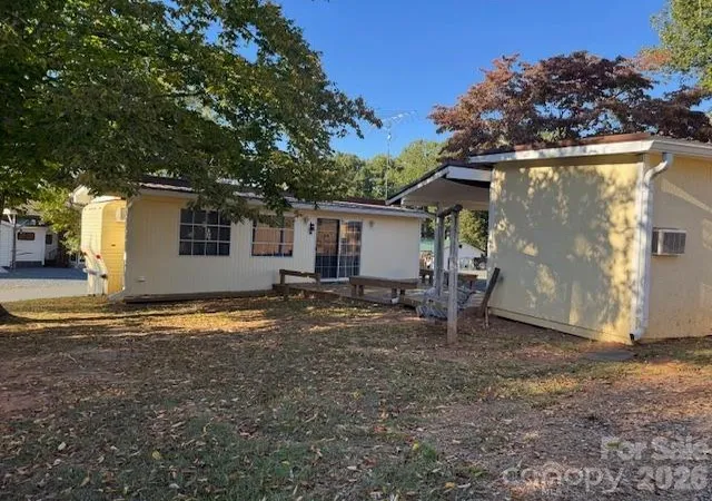 Photo 3 of Single family home for sale at 314 Lake Tillery Trl #74/75E, Mount Gilead, NC 27306 | MLS# 4316223 | Listing updated on 2026-10-02