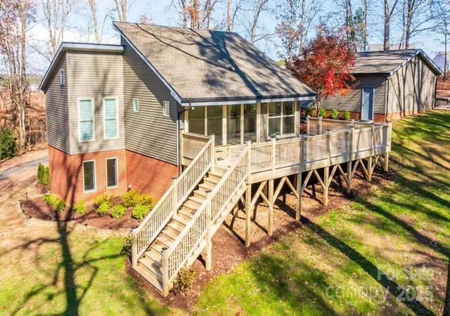 Photo 1 of Single family home for sale at 2106 Lynmore Dr, Sherrills Ford, NC 28673 | MLS# 4316248 | Listing updated on 2026-07-14