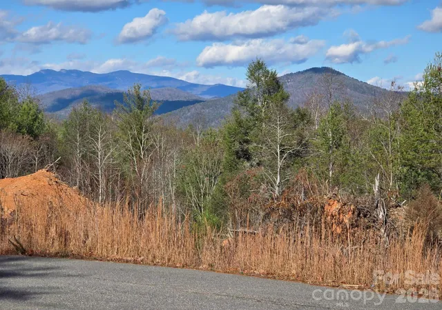 Photo 1 of Single family home for sale at 2069 Shannon Dr #77, Morganton, NC 28655 | MLS# 4316389 | Listing updated on 2026-08-18