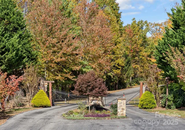 Homes for sale in Black Mountain, NC | 38 Attica Falls Trl, Black Mountain, NC 28711 | MLS# 4316658