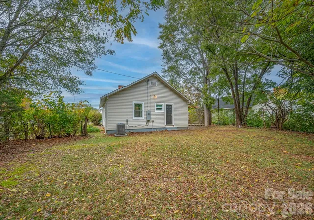 Photo 2 of Single family home for sale at 512 Spindale St, Spindale, NC 28160 | MLS# 4316689 | Listing updated on 2026-09-30