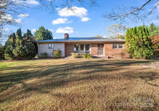 1st image of 290 Stepp Mill Rd, Hendersonville, NC 28792 | MLS# 4317367