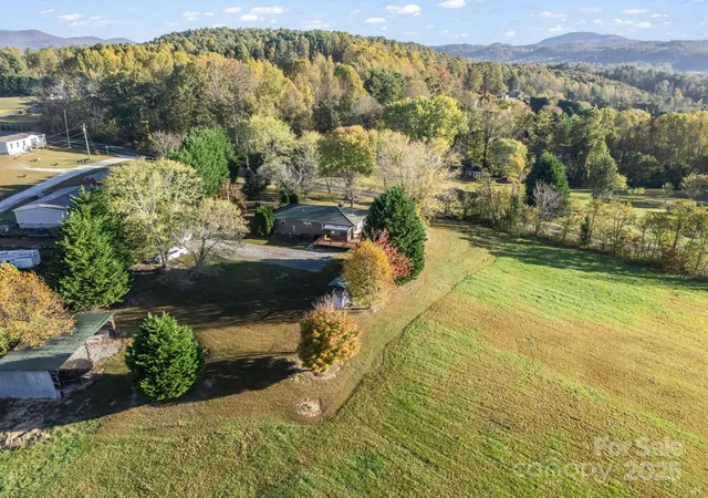 29th image of 290 Stepp Mill Rd, Hendersonville, NC 28792 | MLS# 4317367