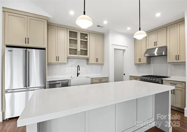 Photo 3 of Single family home for sale at 127 Creekside Valley Ln, Arden, NC 28704 | MLS# 4317956 | Listing updated on 2026-09-16