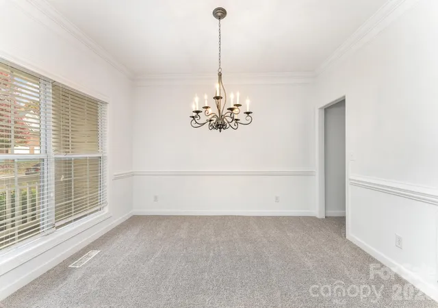 Photo 4 of Single family home for sale at 14333 Maclauren Ln, Huntersville, NC 28078 | MLS# 4318051 | Listing updated on 2026-10-01