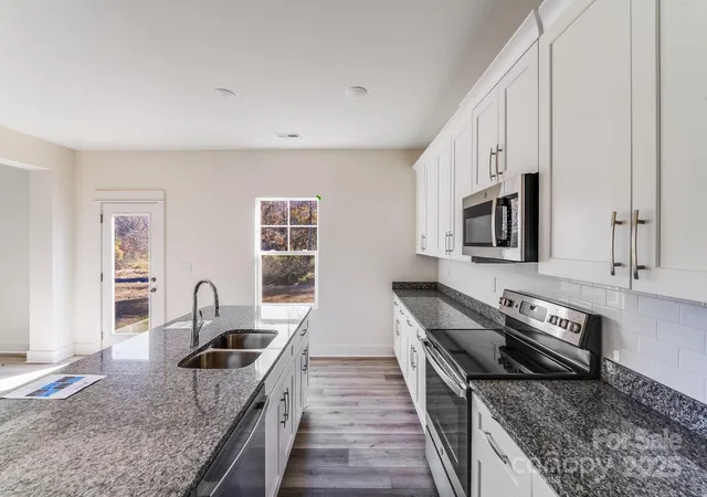 Photo 3 of Single family home for sale at 232 Sugar Hl Rd, Troutman, NC 28166 | MLS# 4318090 | Listing updated on 2026-10-06
