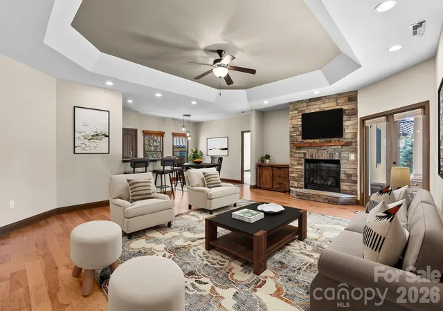 Photo 3 of Single family home for sale at 4 Pacifico Dr, Asheville, NC 28806 | MLS# 4318264 | Listing updated on 2026-10-09