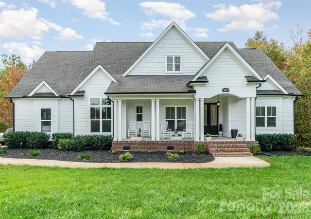 Photo 1 of Single family home for sale at 1851 White Fawn Ln, Rock Hill, SC 29730 | MLS# 4318483 | Listing updated on 2026-09-27