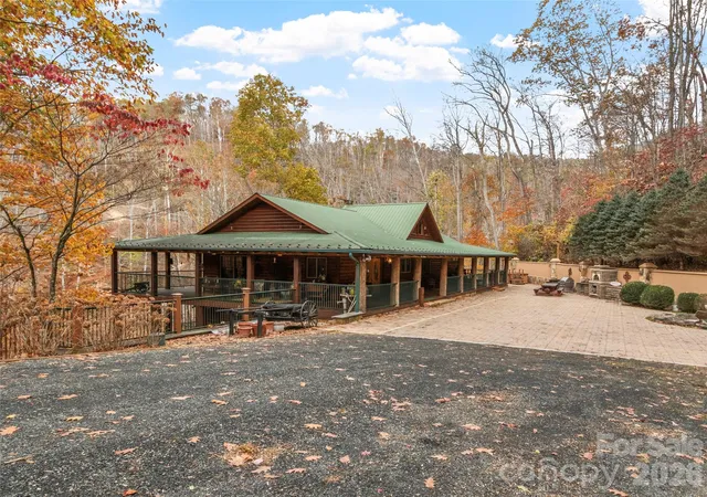 Homes for sale in Bakersville, NC | 90 Rogers Creek Dr, Bakersville, NC 28705 | MLS# 4318662