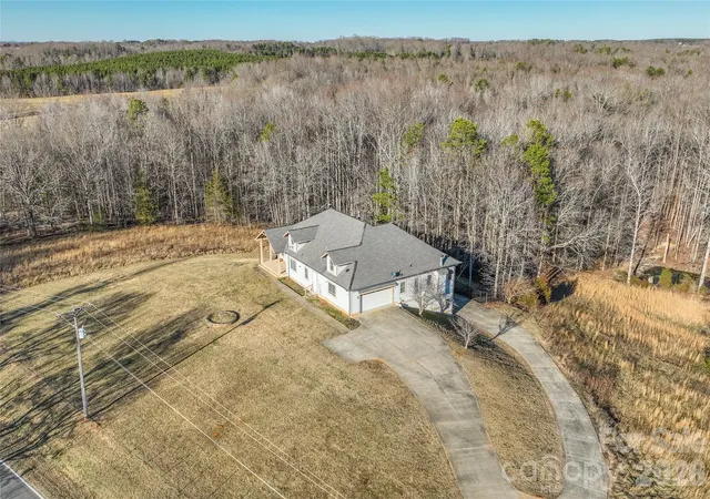 Homes for sale in Kings Mountain, NC | 424 Rollingbrook Rd, Kings Mountain, NC 28086 | MLS# 4318684