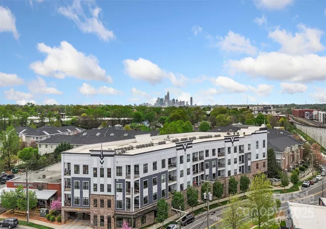 2nd image of 3630 N Davidson St #3301, Charlotte, NC 28205 | MLS# 4318904