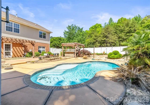 1st image of 1758 Newland Rd, Denver, NC 28037 | MLS# 4319388