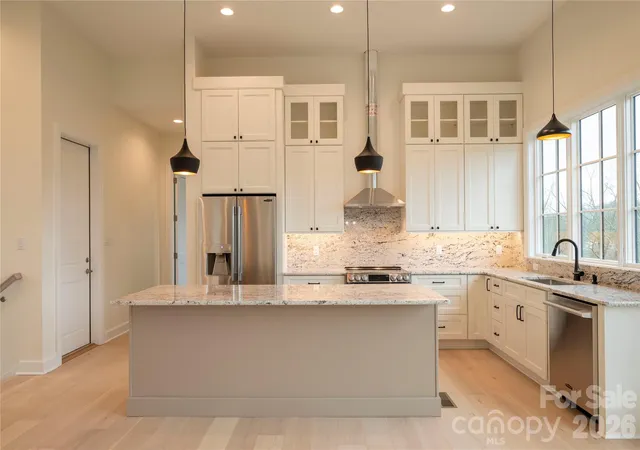 Photo 3 of Single family home for sale at 15 Evian Ct, Asheville, NC 28804 | MLS# 4320178 | Listing updated on 2026-10-01
