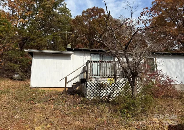 Photo 1 of Single family home for sale at 3102 Cove Rd, Union Mills, NC 28167 | MLS# 4320378 | Listing updated on 2026-09-14