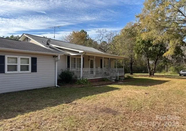 9th image of 665 E Robertson Rd, Rock Hill, SC 29730 | MLS# 4320440