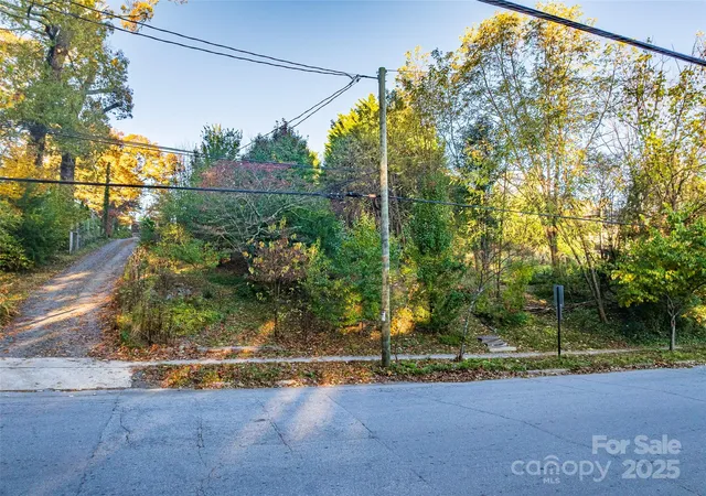 5th image of 273 S French Broad Ave #3&4, Asheville, NC 28801 | MLS# 4320871