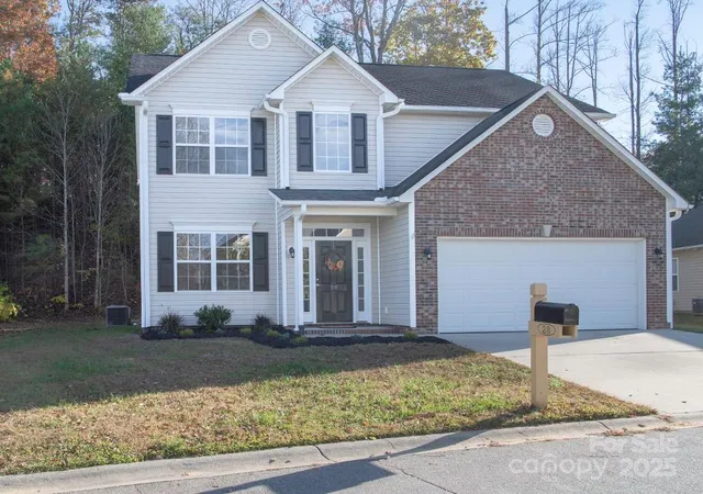 3rd image of 28 Stone River Dr, Asheville, NC 28804 | MLS# 4320915