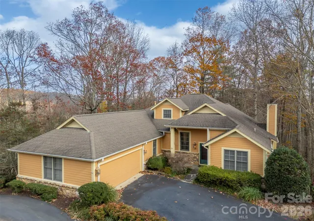 4th image of 21 Wild Flower Holw, Hendersonville, NC 28739 | MLS# 4321049
