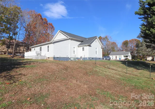 Photo 4 of Single family home for sale at 605 US 70 Hwy W, Hildebran, NC 28637 | MLS# 4321162 | Listing updated on 2026-06-10