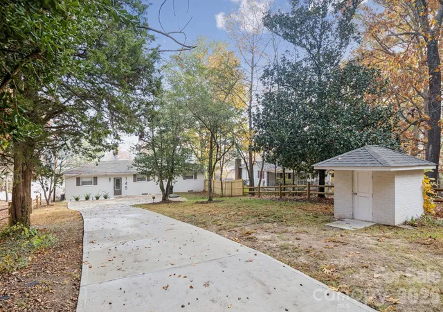 Photo 3 of Single family home for sale at 145 Murray Dr, Salisbury, NC 28146 | MLS# 4321343 | Listing updated on 2026-10-04