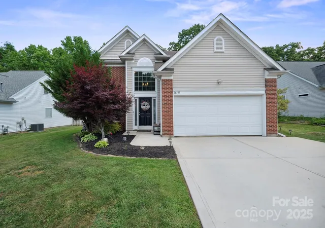 Photo 1 of Single family home for sale at 16337 Greybriar Forest Ln, Charlotte, NC 28278 | MLS# 4321369 | Listing updated on 2026-05-26