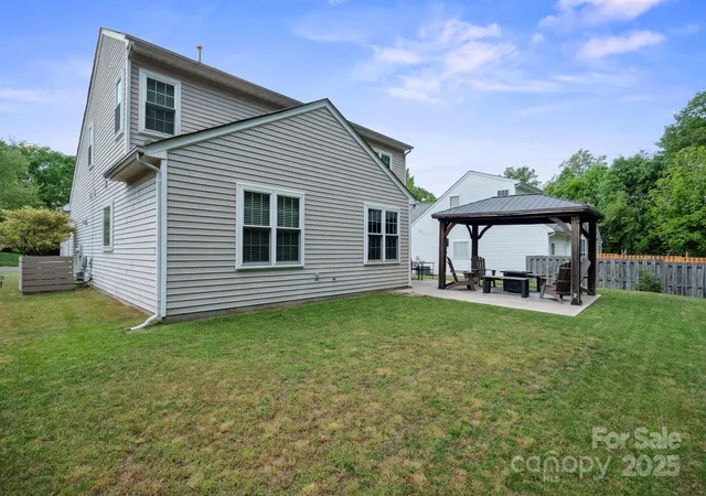 Photo 3 of Single family home for sale at 16337 Greybriar Forest Ln, Charlotte, NC 28278 | MLS# 4321369 | Listing updated on 2026-05-26